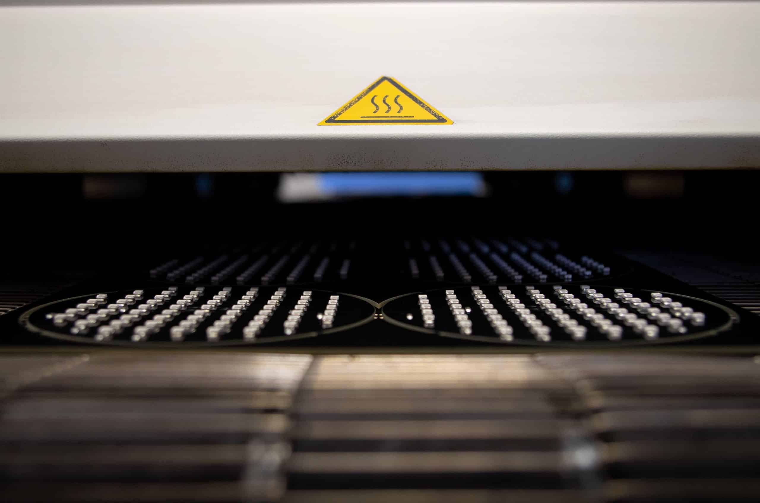 montaż smt smd, montaż elektroniki